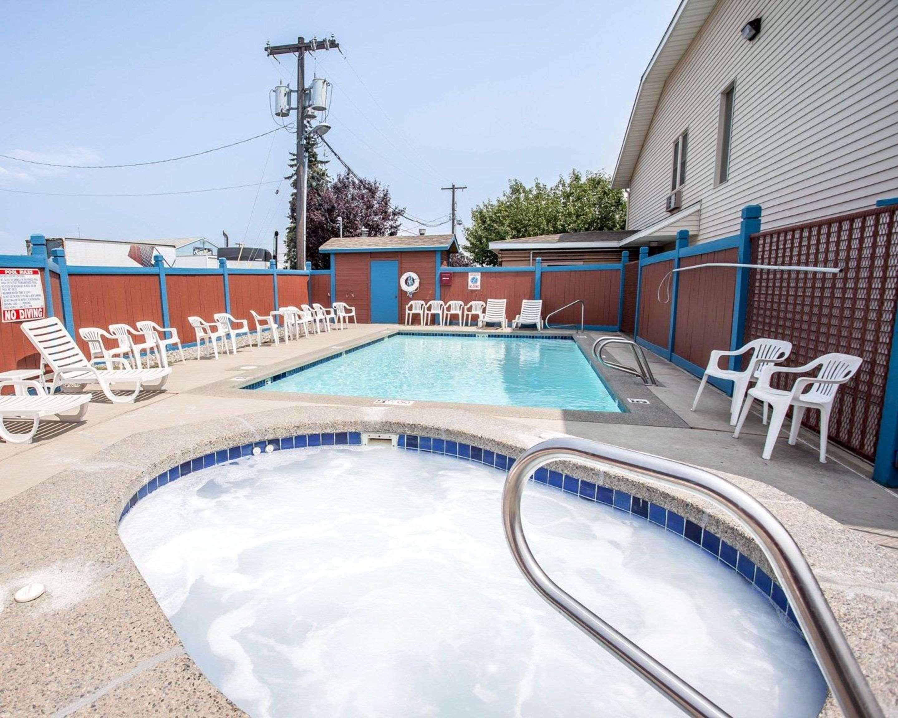 Rodeway Inn & Suites Spokane Exteriör bild