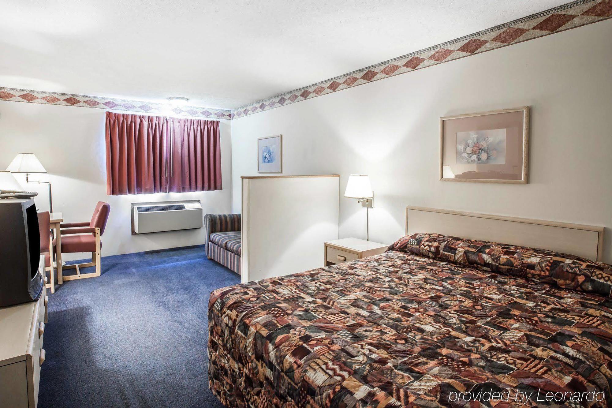 Rodeway Inn & Suites Spokane Exteriör bild